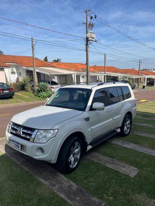 MITSUBISHI PAJERO FULL 3.2 HPE 4X4 16V TURBO INTERCOOLER DIESEL 4P AUTOMÁTICO MITSUBISHI PAJERO FULL 3.2 HPE 4X4 16V TURBO INTERCOOLER DIESEL 4P AUTOMÁTICO